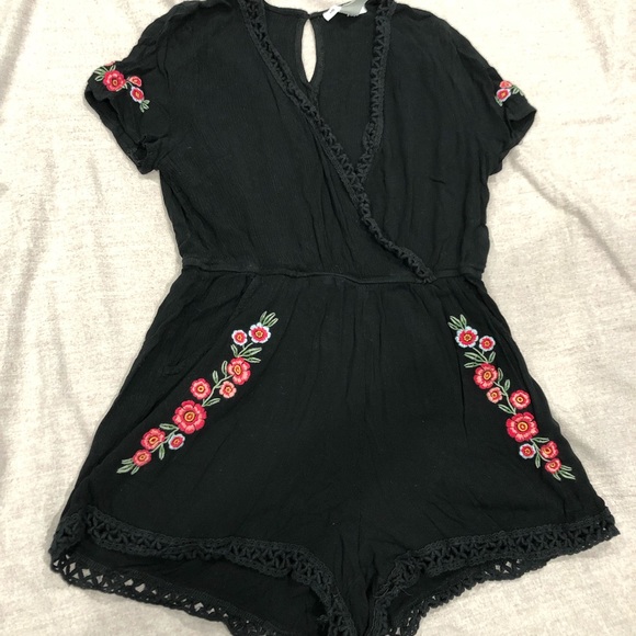 Other - 6/$20!!! Flower romper